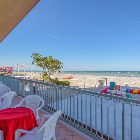 Hotel Majestic Bellaria-Igea Marina Exterior foto