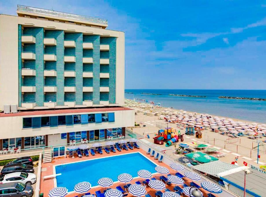 Hotel Majestic Bellaria-Igea Marina Exterior foto